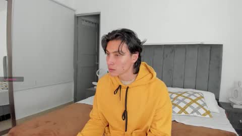 Snapshot of alexxander_hall chatting on 10-12-25, 10:53 Alexxander Hall online show from 10-12-25, 10:53