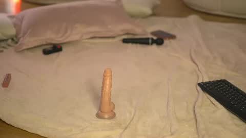 alexxiskye online show from 06-18-26, 09:14