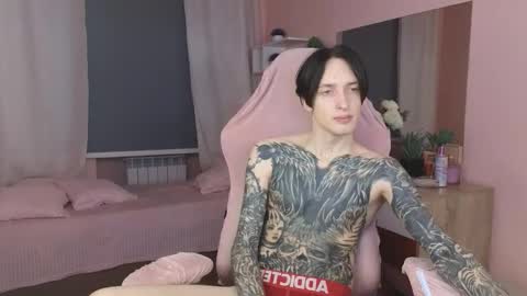 Snapshot of alexxone_ chatting on 11-19-25, 12:16 Alex online show from 11-19-25, 12:16