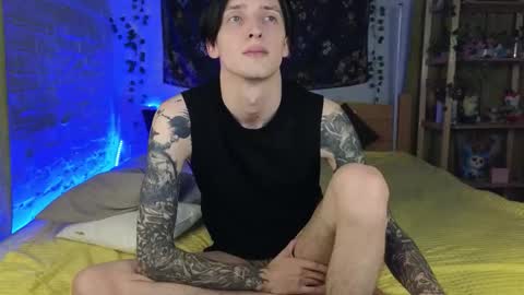 Snapshot of alexxone_ chatting on 01-14-26, 05:07 Alex online show from 01-14-26, 05:07