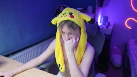 Alexycutie online show from 01-08-26, 03:14