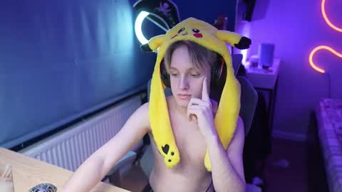 Alexycutie online show from 01-12-26, 04:01