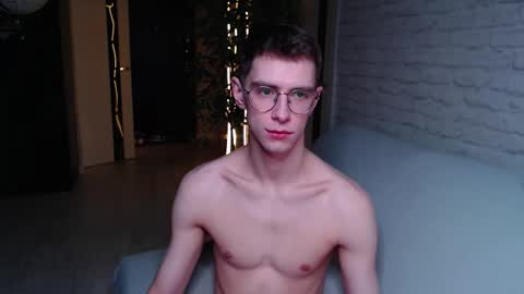 Alfie online show from 11-01-25, 02:19