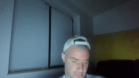 Snapshot of alfiesolomons87 chatting on 05-14-26, 07:42 alfiesolomons87 online show from 05-14-26, 07:42