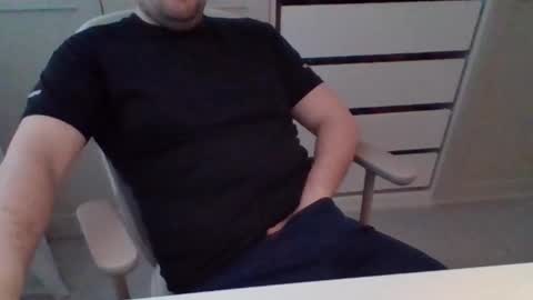 Snapshot of alfo267 chatting on 02-12-26, 10:10 WorkFromHomeFun online show from 02-12-26, 10:10