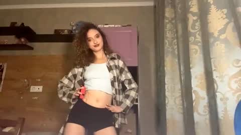 Tatiana online show from 11-24-25, 04:18