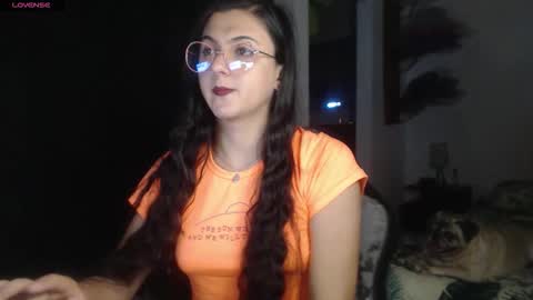 Snapshot of alguien_mas01 chatting on 02-06-26, 04:28 cami online show from 02-06-26, 04:28