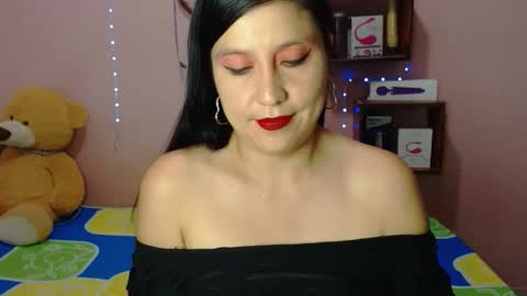 Snapshot of ali_squirt chatting on 06-03-26, 09:53 alixia online show from 06-03-26, 09:53