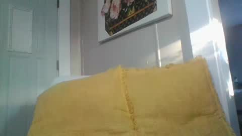 Snapshot of ali_tayler chatting on 10-05-25, 12:25 ali_tayler online show from 10-05-25, 12:25
