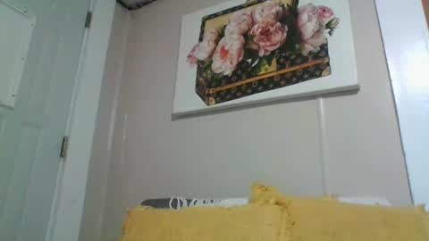 Snapshot of ali_tayler chatting on 10-07-25, 12:57 ali_tayler online show from 10-07-25, 12:57