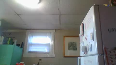 Snapshot of ali_tayler chatting on 10-12-25, 03:33 ali_tayler online show from 10-12-25, 03:33