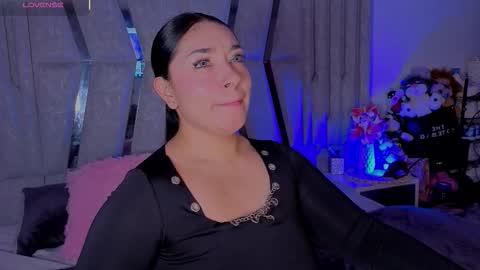 Snapshot of ali_valmont chatting on 02-27-26, 08:53 Ali online show from 02-27-26, 08:53