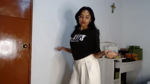 Alia  online show from 09-26-25, 01:48