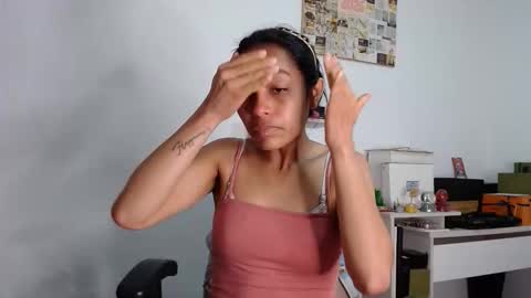 Alia  online show from 04-22-26, 01:01