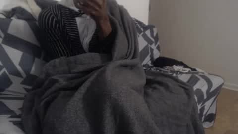 Snapshot of aliasallday chatting on 02-11-25, 01:52 Alias online show from 02-11-25, 01:52