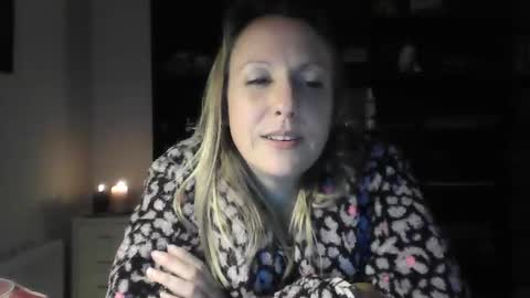 Snapshot of alice8363 chatting on 12-28-24, 06:08 Alice online show from 12-28-24, 06:08