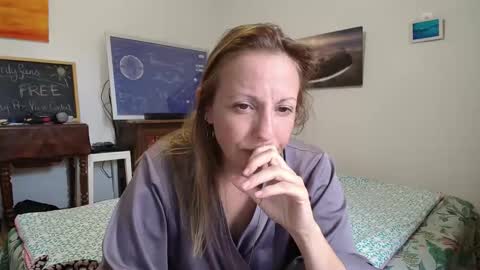 Snapshot of alice8363 chatting on 09-28-25, 08:52 Alice online show from 09-28-25, 08:52