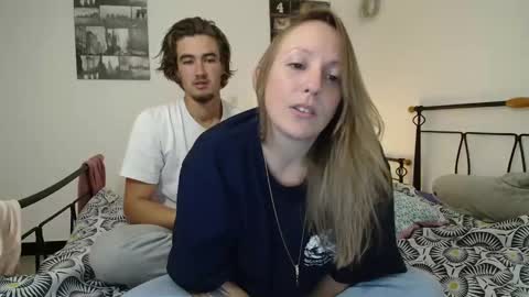 Snapshot of alice8363 chatting on 11-06-25, 09:32 Alice online show from 11-06-25, 09:32