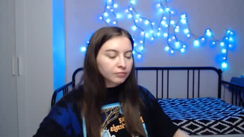 Alice online show from 01-08-25, 09:23