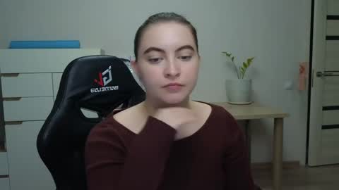 Alice online show from 04-16-26, 03:46