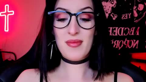 Miss Alice online show from 05-19-26, 01:11