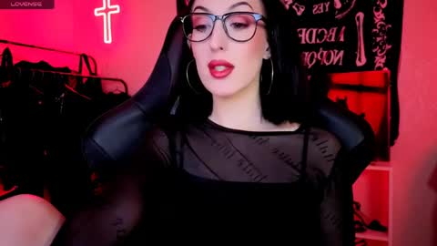 Miss Alice online show from 05-26-26, 11:34