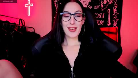 Miss Alice online show from 05-31-26, 03:04