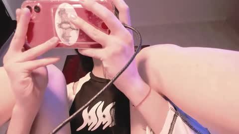 Snapshot of alice__aris chatting on 01-30-25, 12:16 Alice Aris online show from 01-30-25, 12:16