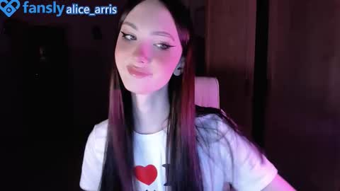 Snapshot of alice__aris chatting on 10-30-25, 05:46 Alice Aris online show from 10-30-25, 05:46