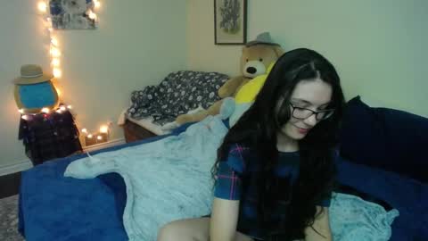 Alice Asks online show from 09-13-25, 04:56