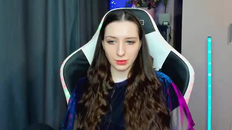 Snapshot of alice_bailey chatting on 09-19-25, 03:34 Alice online show from 09-19-25, 03:34