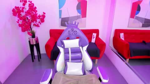 Alice  online show from 02-20-25, 03:19