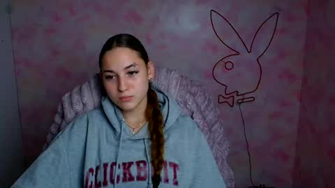 Snapshot of alice_dreamofu chatting on 07-07-26, 06:47 Alice online show from 07-07-26, 06:47