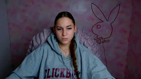 Snapshot of alice_dreamofu chatting on 07-07-26, 07:23 Alice online show from 07-07-26, 07:23