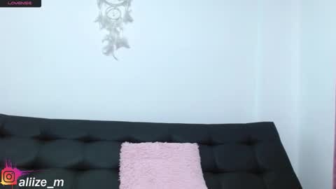 Snapshot of alice_dussan_ chatting on 10-23-25, 07:01 alice online show from 10-23-25, 07:01