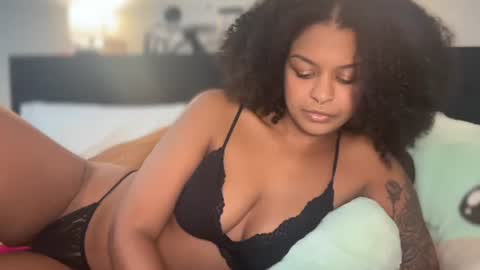 Snapshot of alice_erotica chatting on 10-20-25, 08:09 alice erotica online show from 10-20-25, 08:09