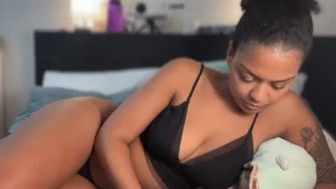 Snapshot of alice_erotica chatting on 10-21-25, 08:31 alice erotica online show from 10-21-25, 08:31