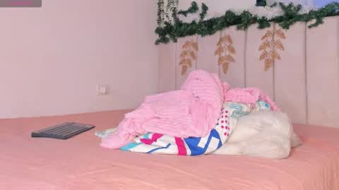 ALICE    Alice guzman online show from 11-18-25, 09:08