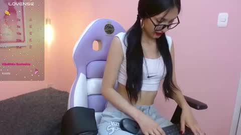 Snapshot of alice_in_hornyland_ chatting on 09-27-25, 09:20 alice_in_hornyland_ online show from 09-27-25, 09:20