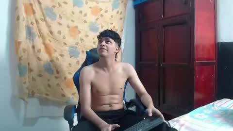 Snapshot of alice_julls chatting on 06-19-26, 06:45 alice online show from 06-19-26, 06:45
