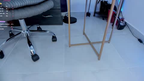 Snapshot of alice_leroy chatting on 02-06-26, 08:23 Mistress Alice. online show from 02-06-26, 08:23