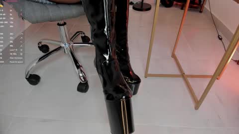 Snapshot of alice_leroy chatting on 02-27-26, 08:09 Mistress Alice. online show from 02-27-26, 08:09