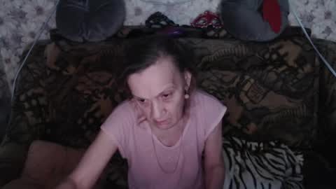 Snapshot of alice_longstocking chatting on 05-01-26, 06:40 alice longstocking online show from 05-01-26, 06:40