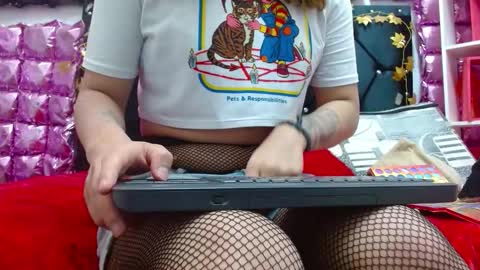 alice online show from 10-12-25, 01:10