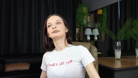 Snapshot of alice_meyx chatting on 04-12-26, 04:28 alice meyx online show from 04-12-26, 04:28