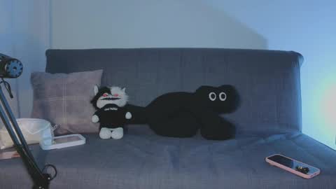 Alice online show from 04-14-26, 06:19