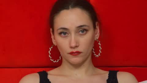 Snapshot of alice_munro chatting on 02-08-25, 01:54 AliceMunro online show from 02-08-25, 01:54