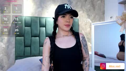 Snapshot of alice_rose5 chatting on 11-28-25, 03:20 Alice online show from 11-28-25, 03:20