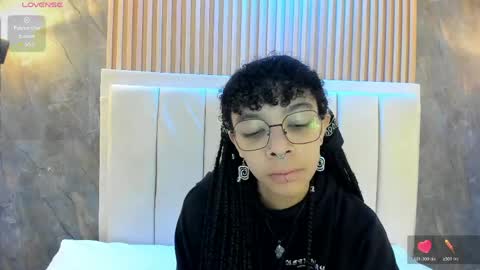 alice_rossi4 online show from 05-29-26, 11:30
