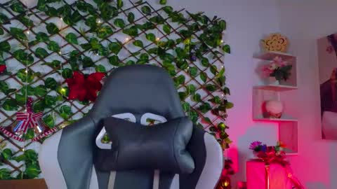 alice_rous21 online show from 12-15-25, 01:37